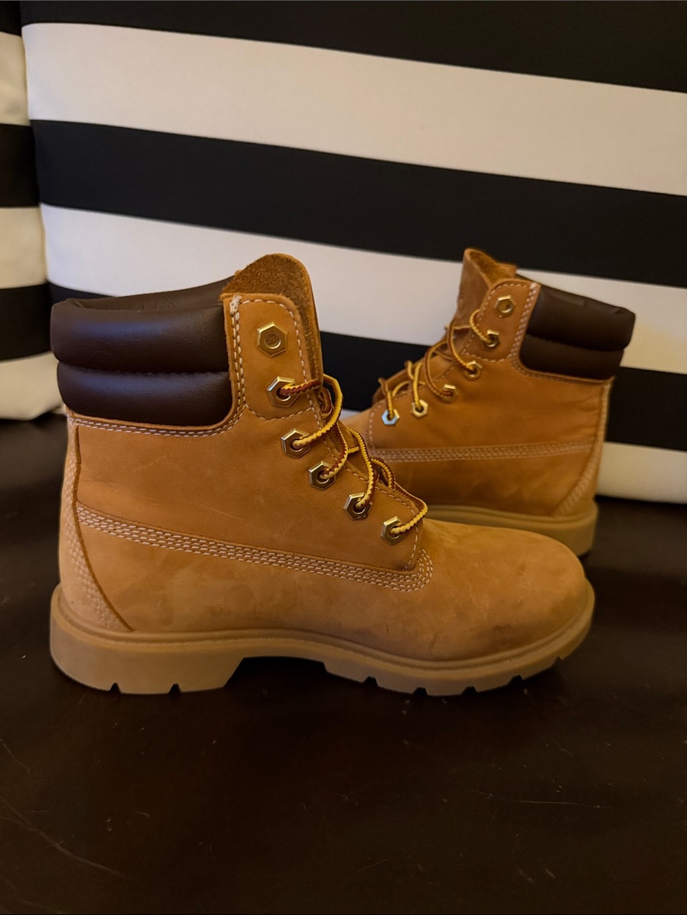 Women’s Timberland Waterproof Boots - Size 6 - Picture 2 of 6